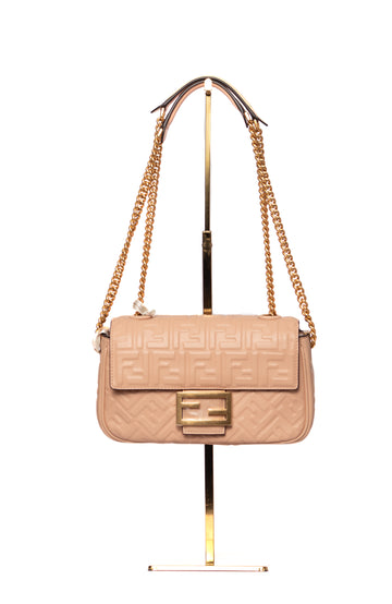 In the Spotlight: The Fendi Baguette Chain Midi - A Luxe Marvel in Pale Pink Leather